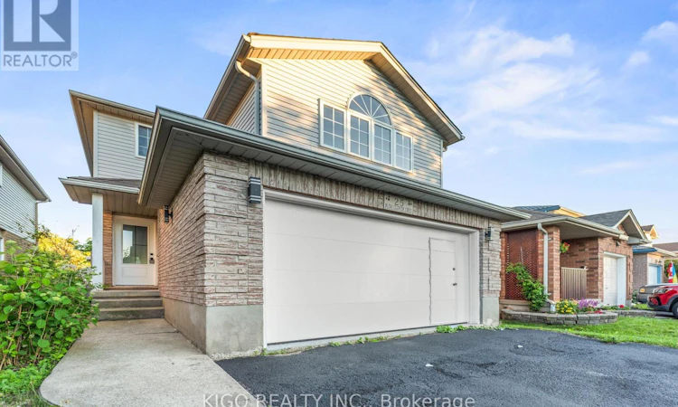 25 Bush Clover Crescent