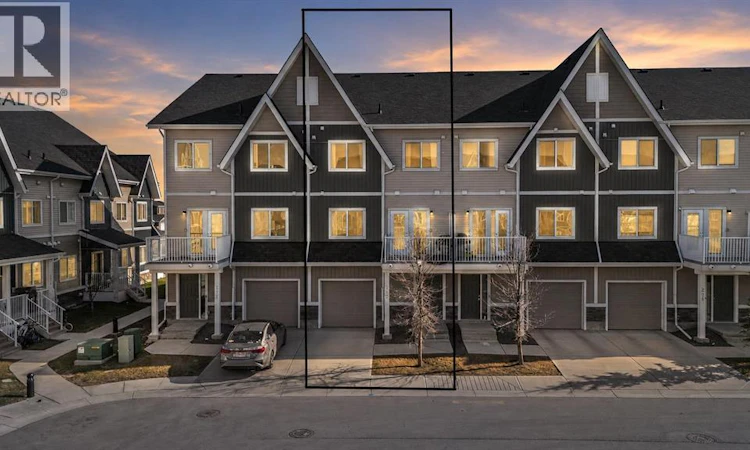 310-32 Red Embers Parade NE