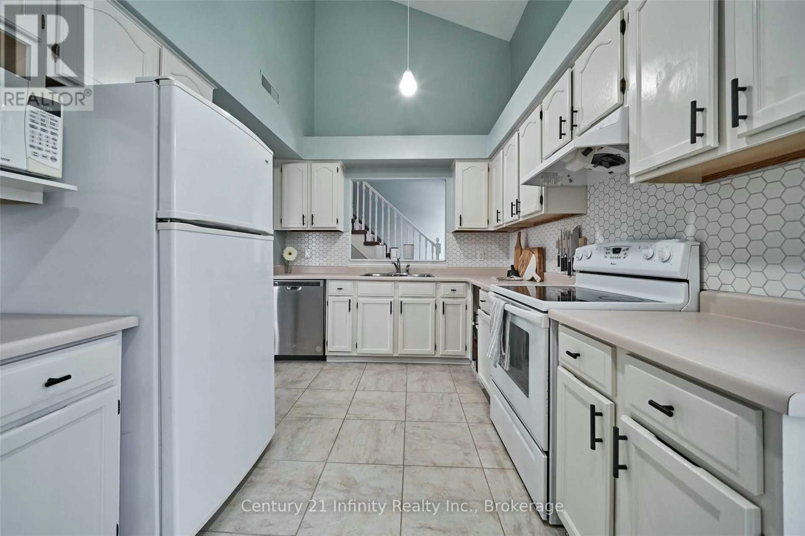 H2-1661 Nash Road, Clarington, ON, L1E 1S8 - 14