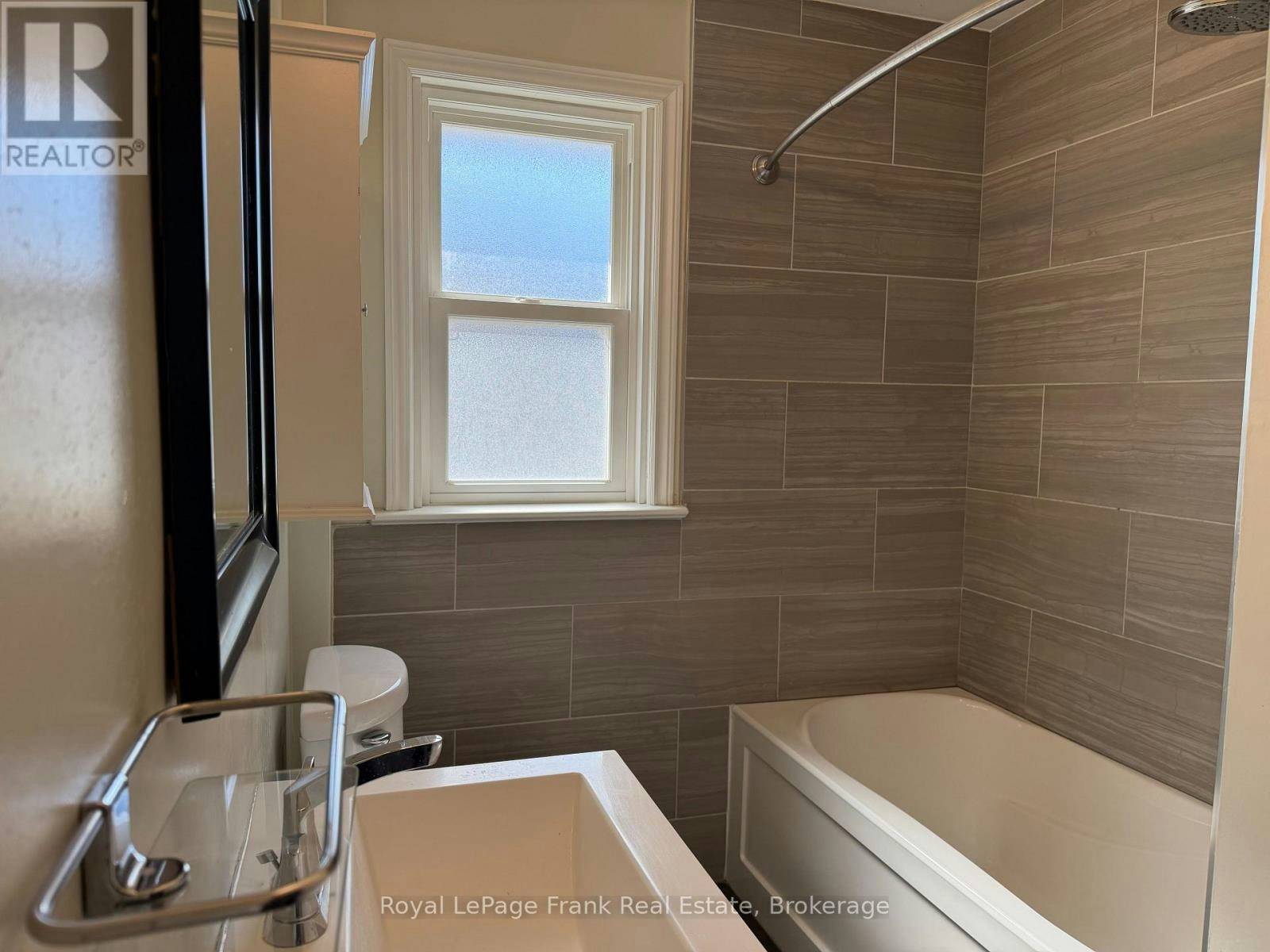 MAIN-278 Lasalle Avenue, Oshawa, ON, L1H 5Y6 - 10