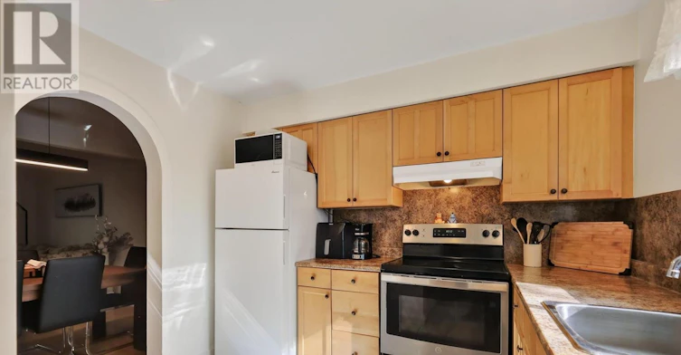 6156 Brookside Lane, Ottawa, ON, K1C 2K7 - 4