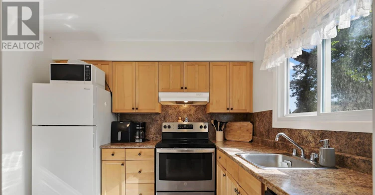 6156 Brookside Lane, Ottawa, ON, K1C 2K7 - 3