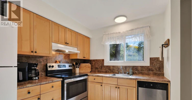 6156 Brookside Lane, Ottawa, ON, K1C 2K7 - 5