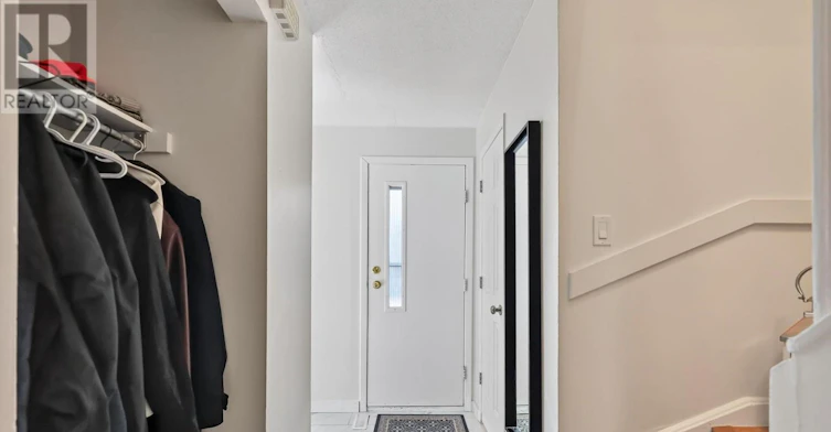 6156 Brookside Lane, Ottawa, ON, K1C 2K7 - 9