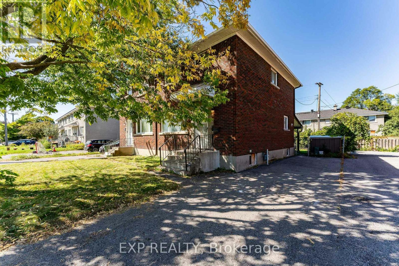 1245 Dorchester Avenue, Ottawa, ON, K1Z 8E5