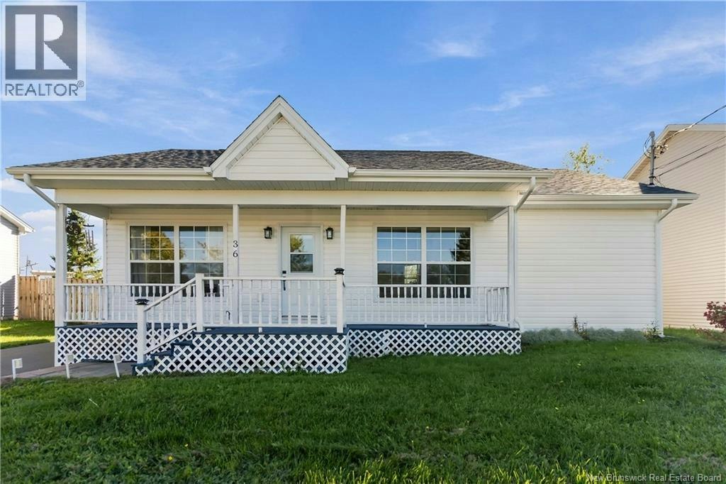 36 Woodstock Avenue, Riverview, NB, E1B 5H5