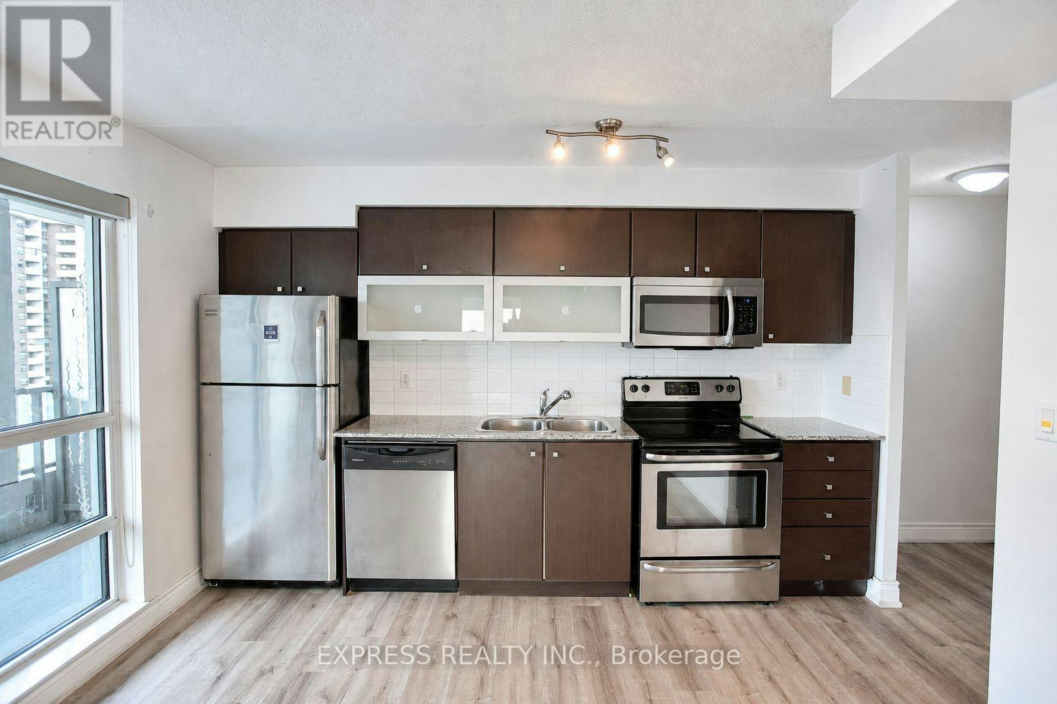 1105-2015 Sheppard Avenue E, Toronto, ON, M2J 0B3 - 5