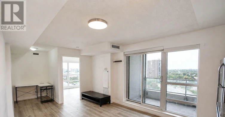 1105-2015 Sheppard Avenue E, Toronto, ON, M2J 0B3 - 8