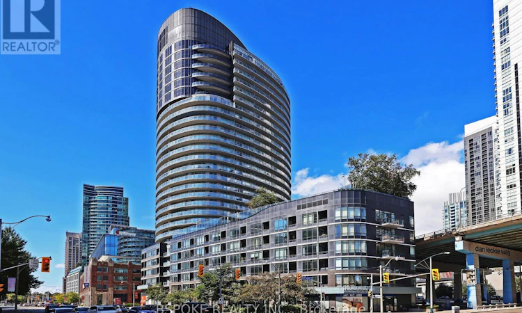 2207-38 Dan Leckie Way