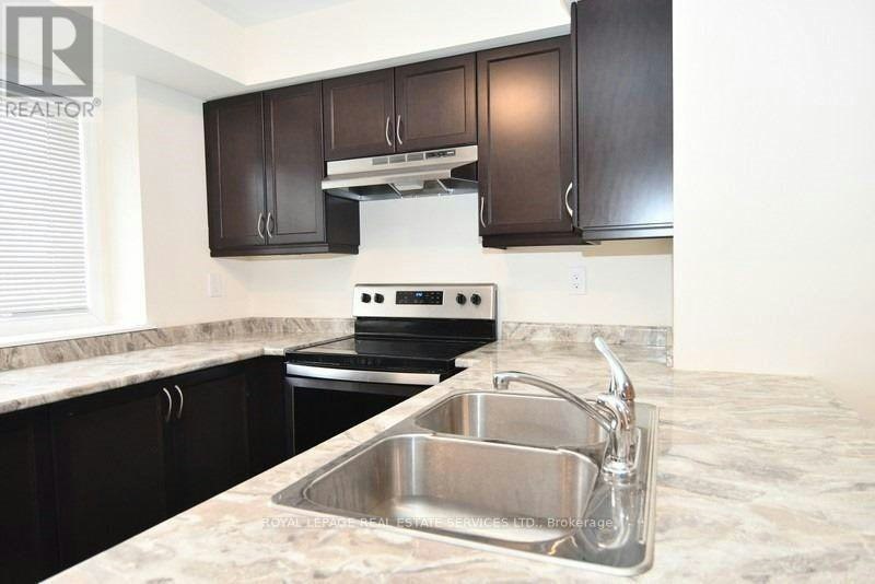 90 Howe Street, Toronto, ON, M1L 0J4 - 4