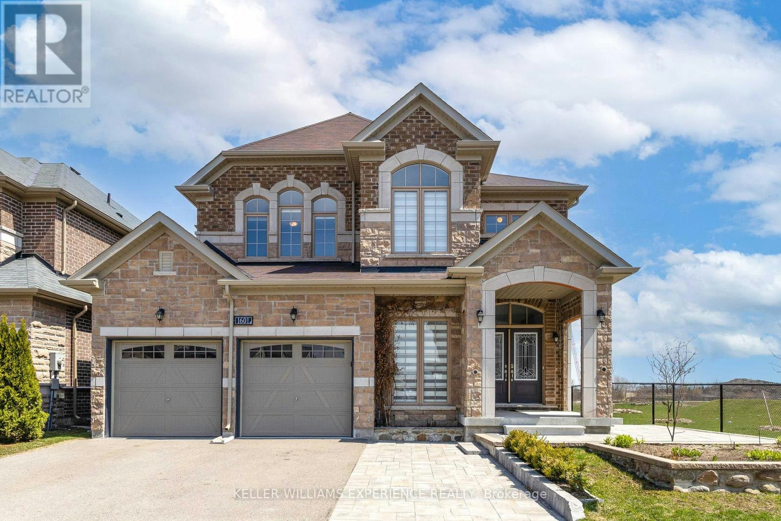 1601 Emberton Way, Innisfil, ON, L9S 0N4