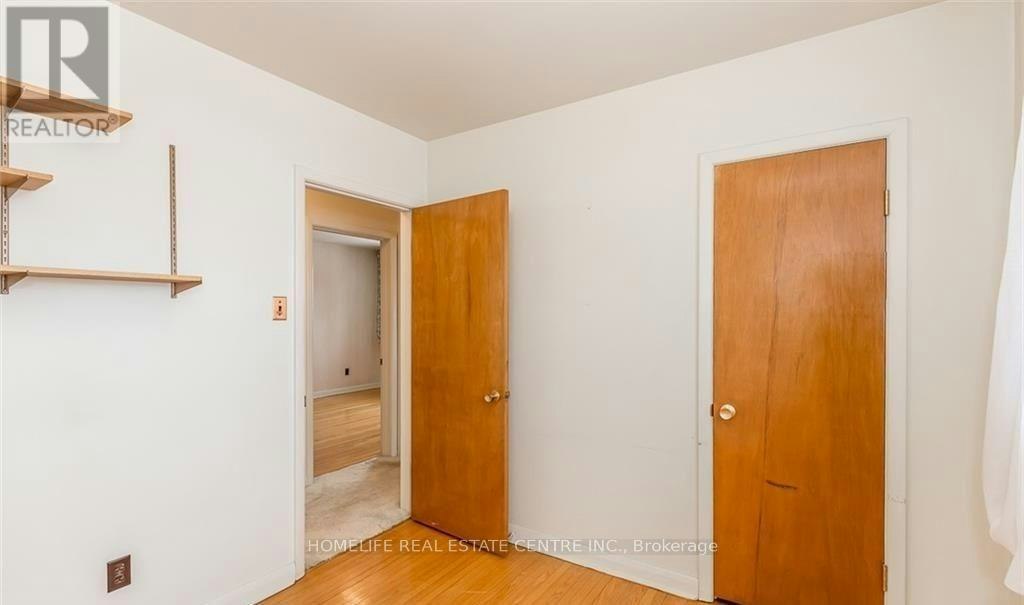 UPSTAIRS-28 Pratt Road, Barrie, ON, L4M 2L1 - 16
