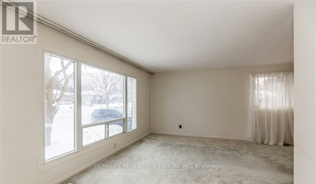 UPSTAIRS-28 Pratt Road, Barrie, ON, L4M 2L1 - 5
