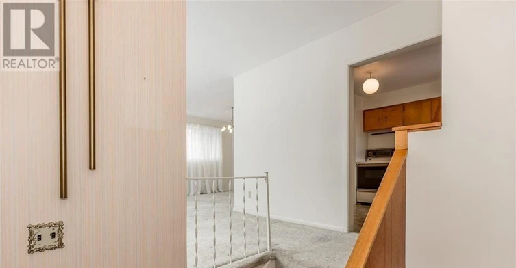 UPSTAIRS-28 Pratt Road, Barrie, ON, L4M 2L1 - 3