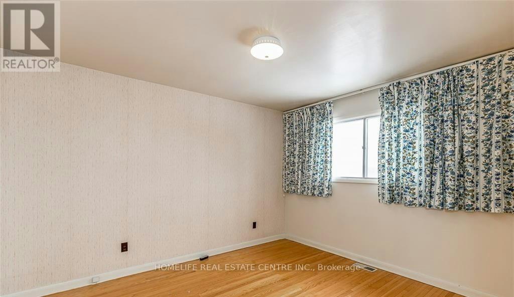 UPSTAIRS-28 Pratt Road, Barrie, ON, L4M 2L1 - 19