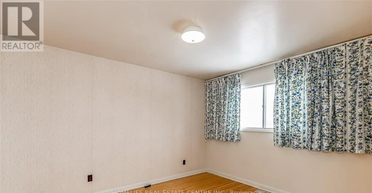 UPSTAIRS-28 Pratt Road, Barrie, ON, L4M 2L1 - 19
