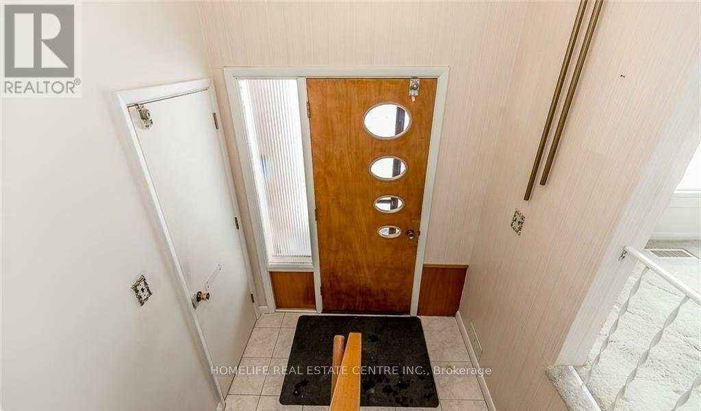 UPSTAIRS-28 Pratt Road, Barrie, ON, L4M 2L1 - 4