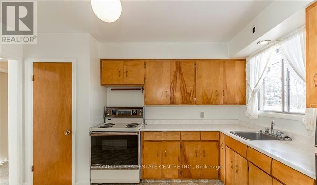 UPSTAIRS-28 Pratt Road, Barrie, ON, L4M 2L1 - 13