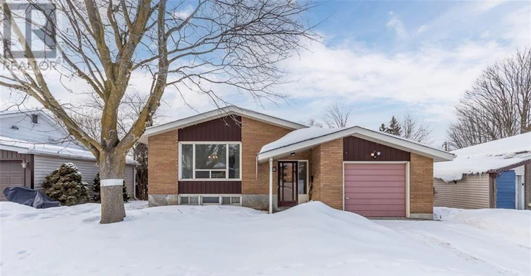 UPSTAIRS-28 Pratt Road, Barrie, ON, L4M 2L1