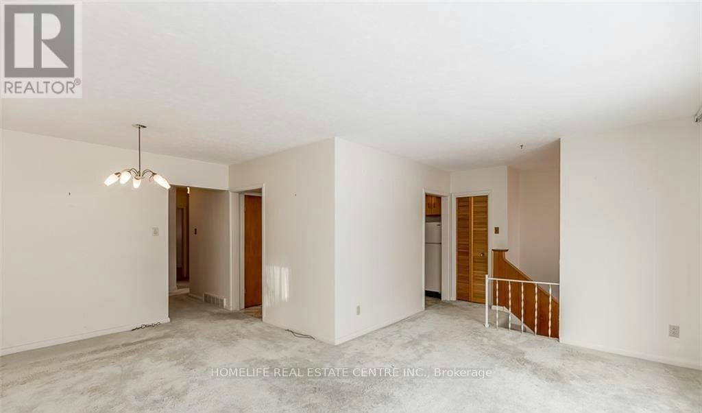 UPSTAIRS-28 Pratt Road, Barrie, ON, L4M 2L1 - 8