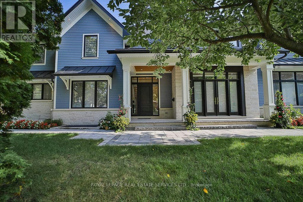 1301 Twin Oaks Dell, Mississauga, ON, L5H 3J9