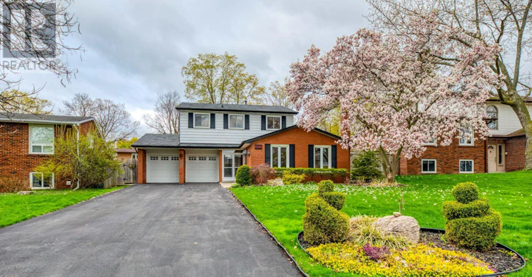 1246 Landfair Crescent, Oakville, ON, L6H 2N3