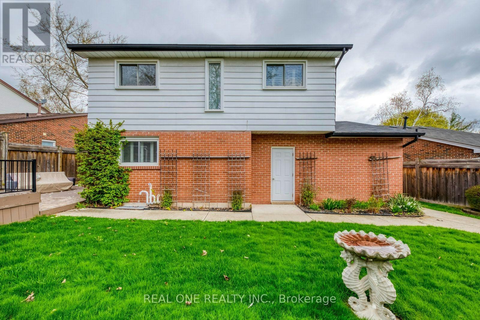 1246 Landfair Crescent, Oakville, ON, L6H 2N3 - 50