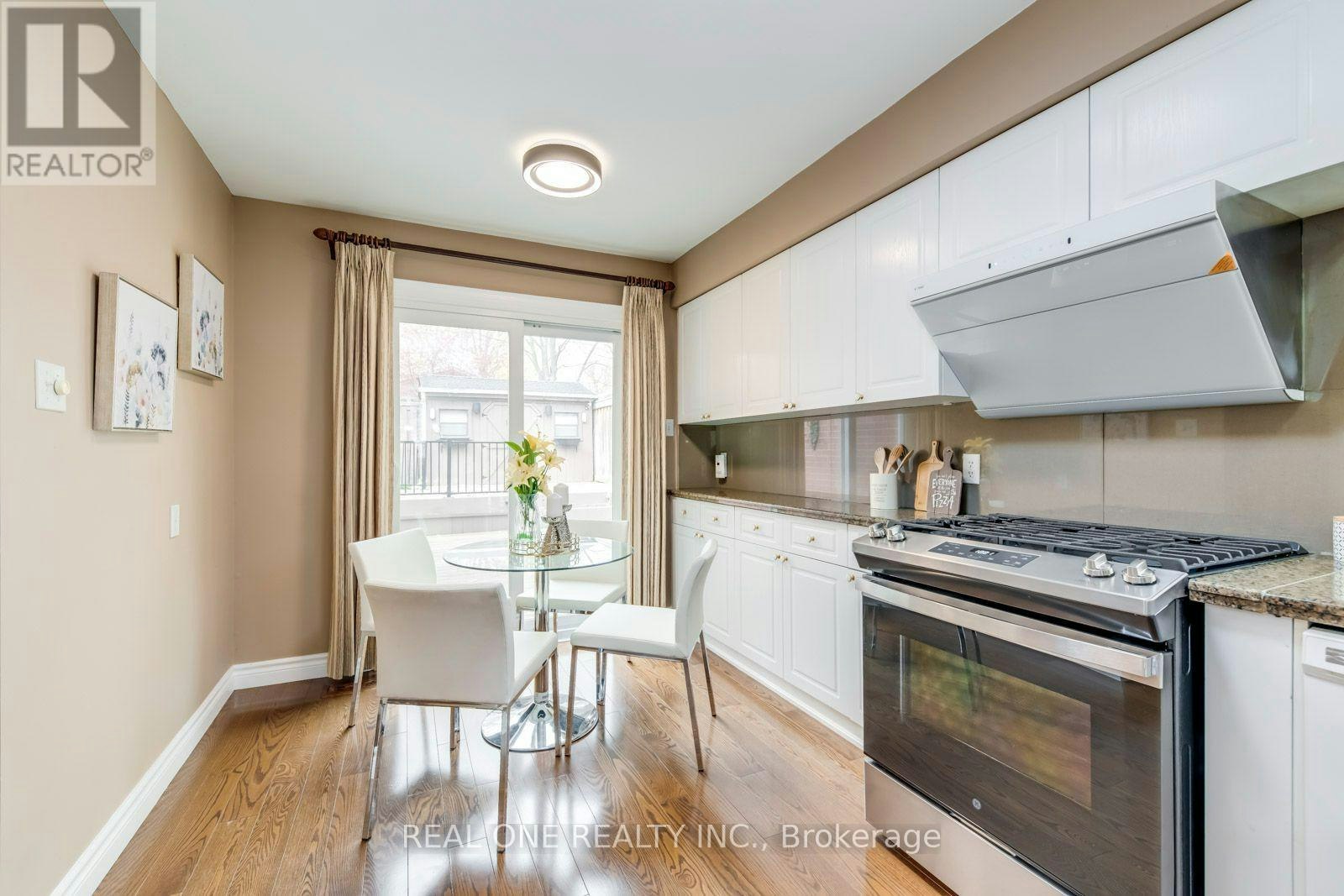 1246 Landfair Crescent, Oakville, ON, L6H 2N3 - 18