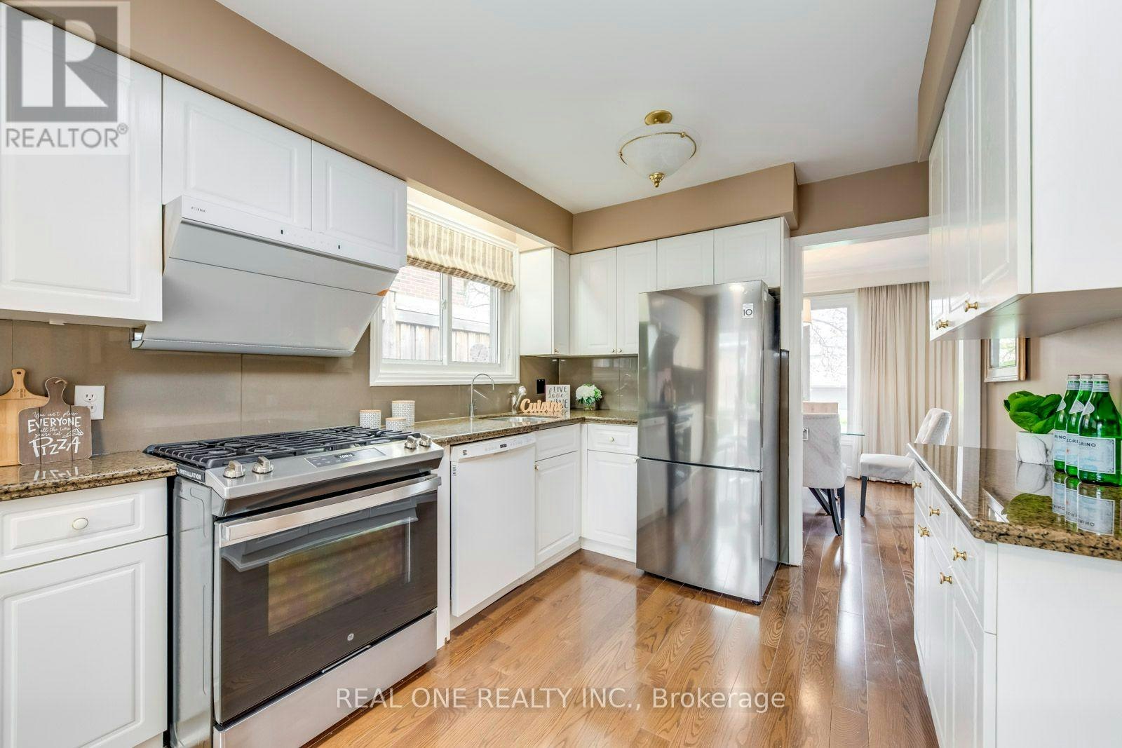 1246 Landfair Crescent, Oakville, ON, L6H 2N3 - 15