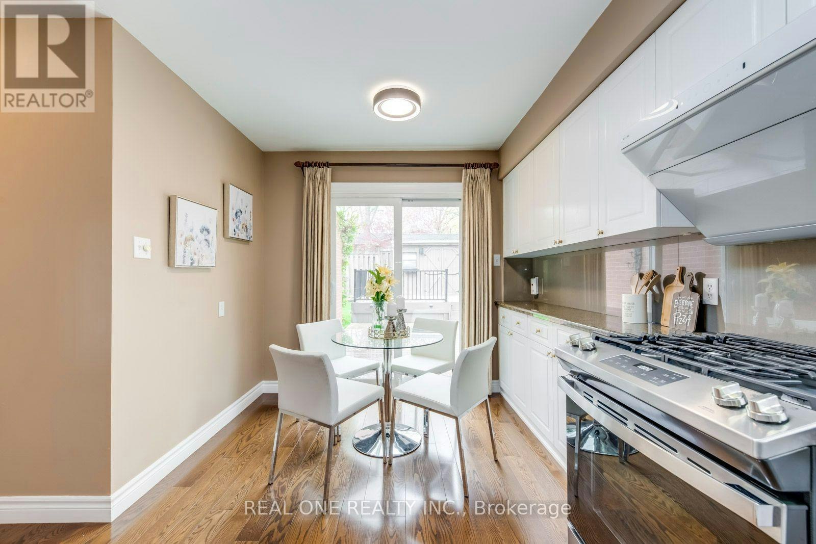1246 Landfair Crescent, Oakville, ON, L6H 2N3 - 17