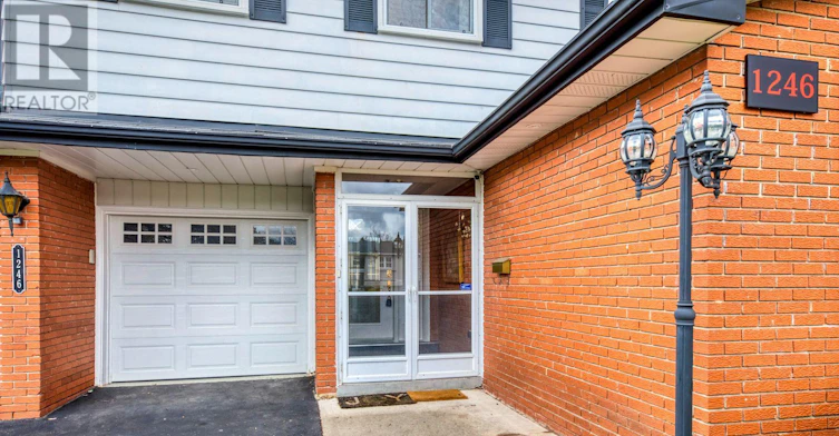 1246 Landfair Crescent, Oakville, ON, L6H 2N3 - 5
