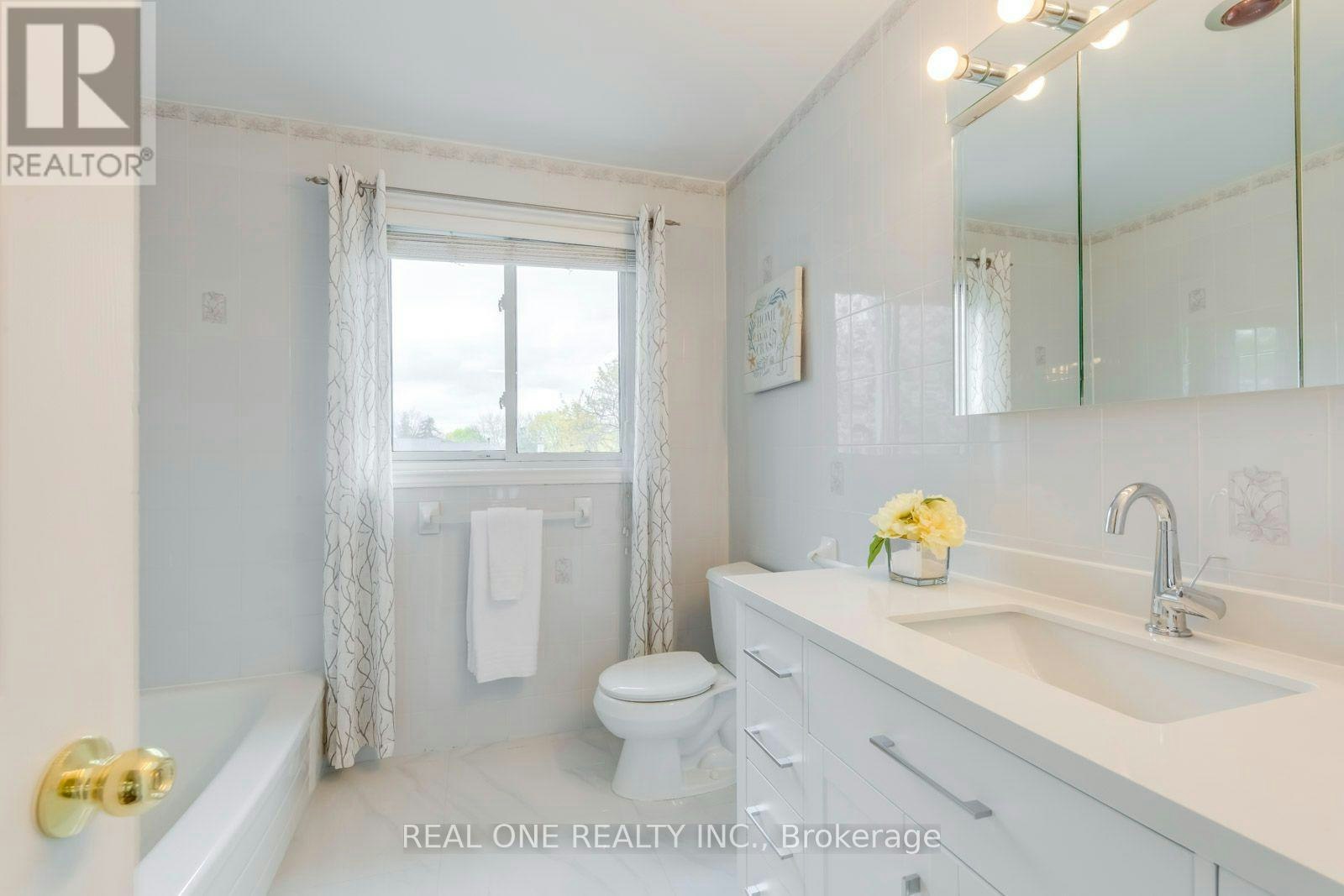 1246 Landfair Crescent, Oakville, ON, L6H 2N3 - 36