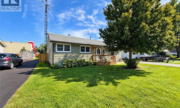 323 Brace Street
