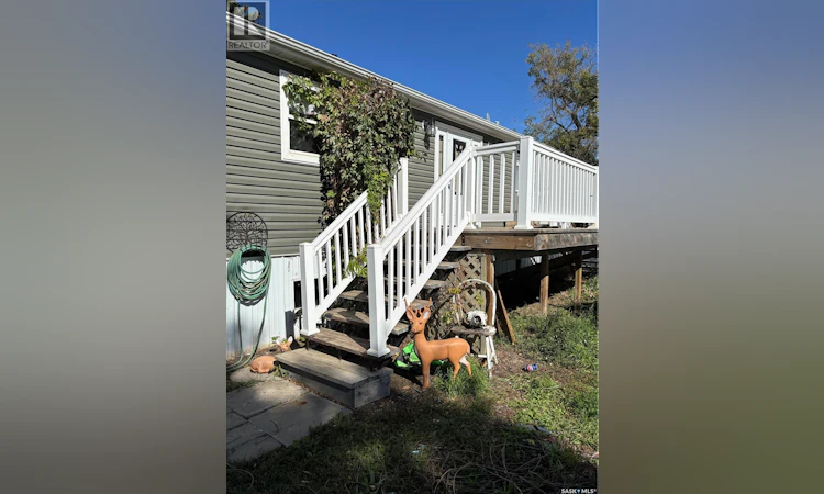 406 Railway Avenue