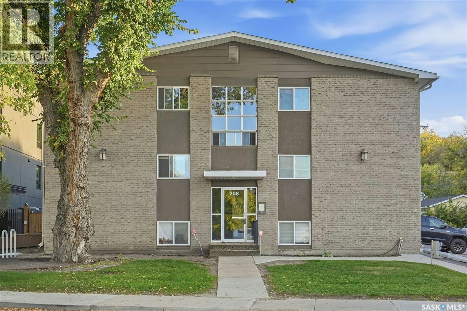 204-208 Saskatchewan Crescent E, Saskatoon, SK, S7N 0K6
