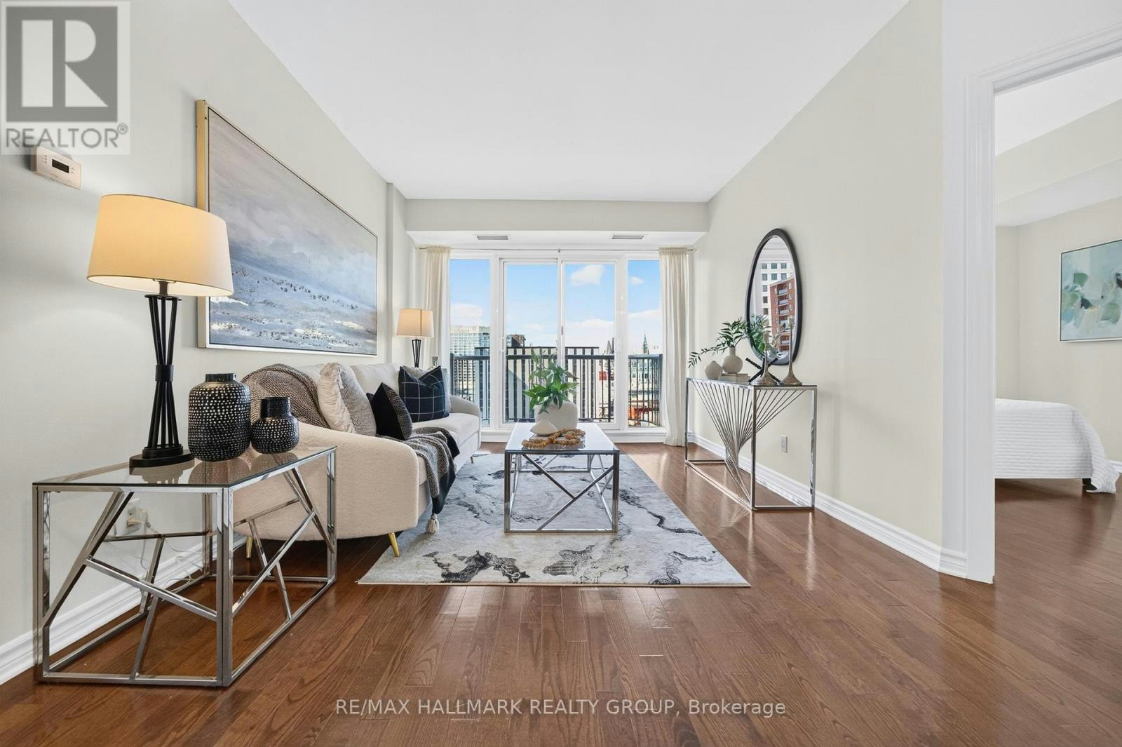 1405-200 Rideau Street, Ottawa, ON, K1N 5Y1