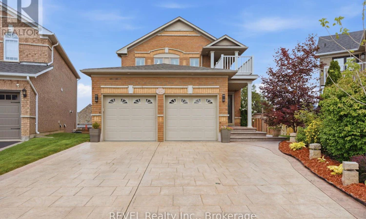 20 Hayloft Court