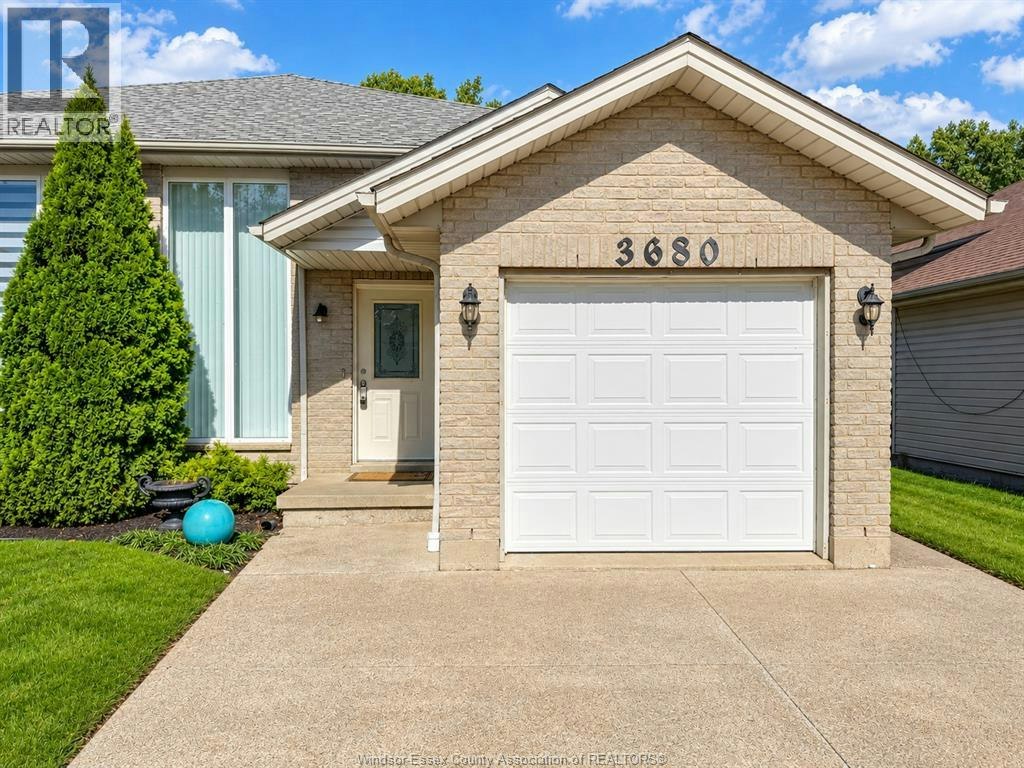 3680 Holburn, Windsor, ON, N9E 4T3