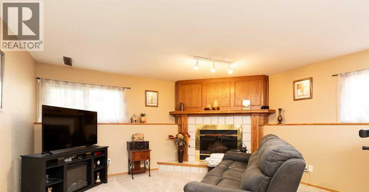 44 Lakhota Road W, Lethbridge, AB, T1K 6J1 - 21