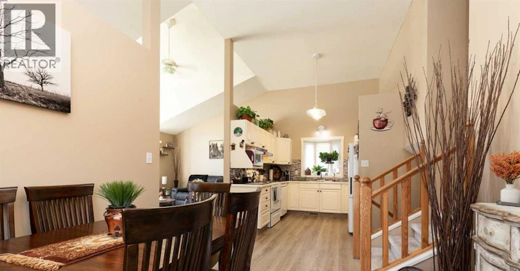 44 Lakhota Road W, Lethbridge, AB, T1K 6J1 - 10