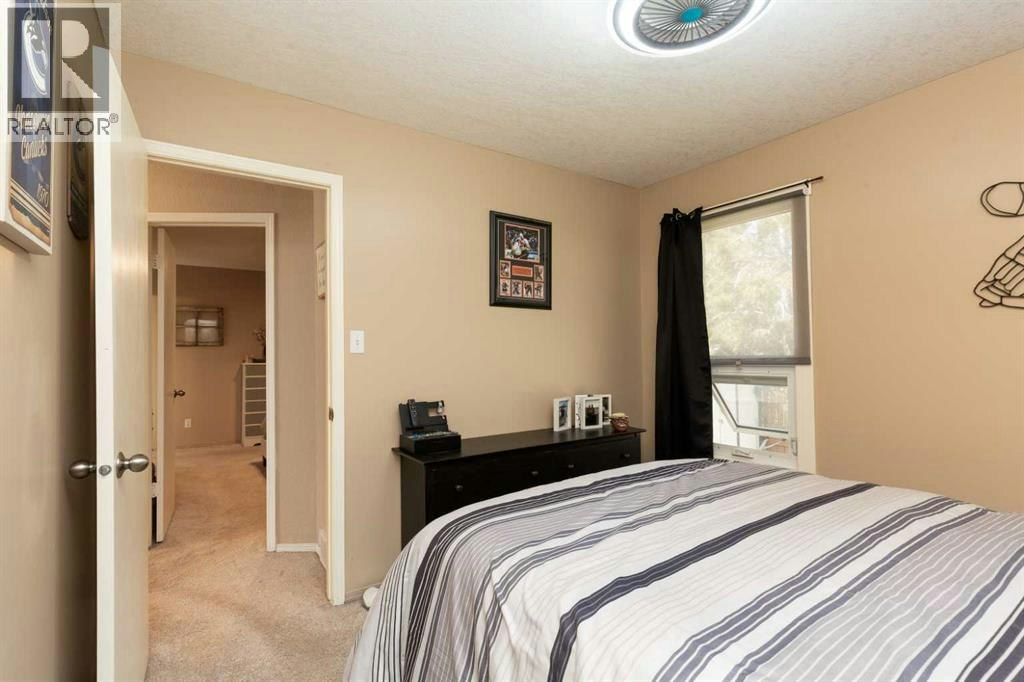 44 Lakhota Road W, Lethbridge, AB, T1K 6J1 - 14
