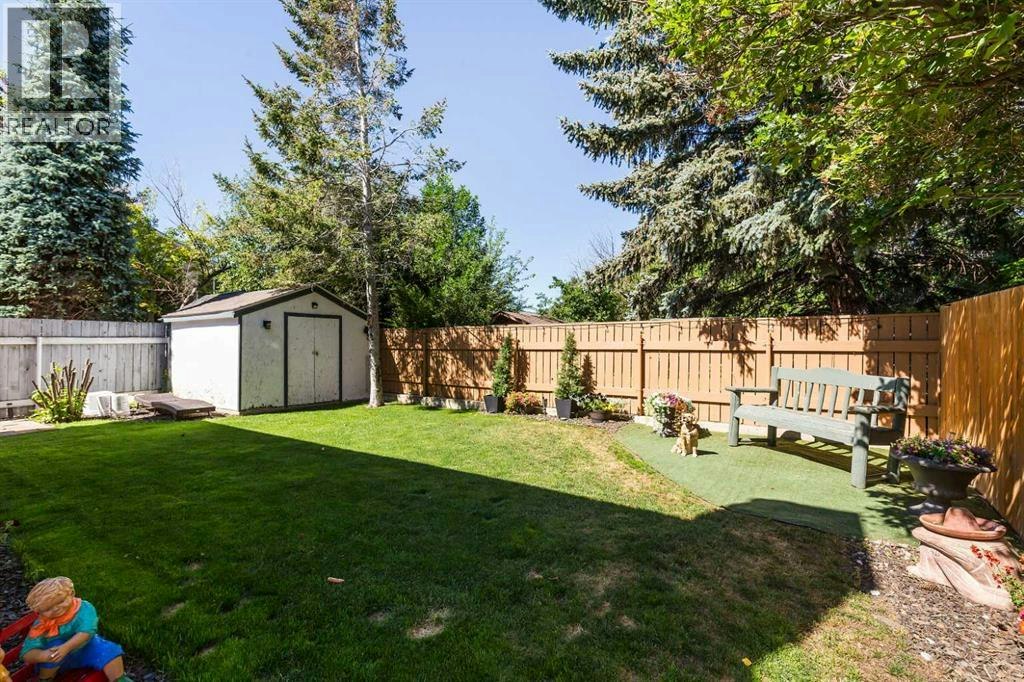 44 Lakhota Road W, Lethbridge, AB, T1K 6J1 - 31