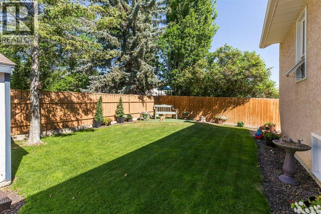44 Lakhota Road W, Lethbridge, AB, T1K 6J1 - 32