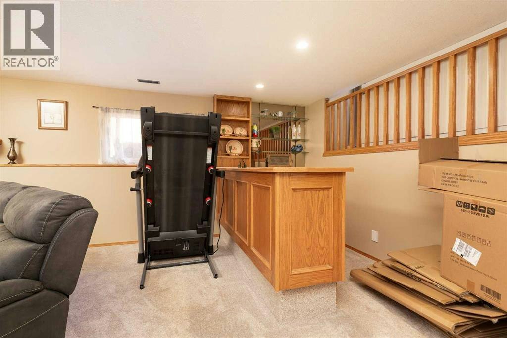 44 Lakhota Road W, Lethbridge, AB, T1K 6J1 - 23