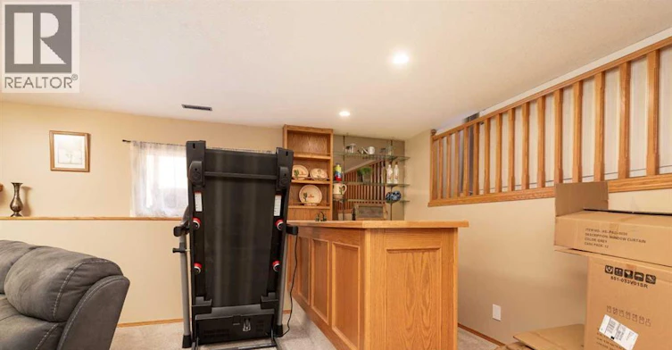 44 Lakhota Road W, Lethbridge, AB, T1K 6J1 - 23