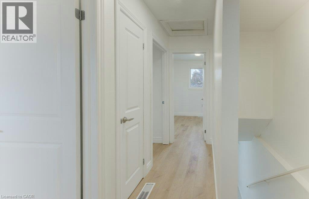 18 Winter Court, Cambridge, ON, N1R 6C6 - 11