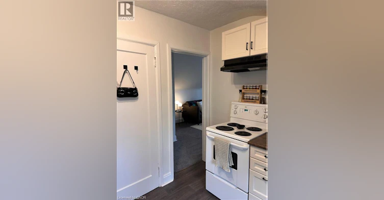 Upper-557 Stirling Avenue S, Kitchener, ON, N2M 3J5 - 6