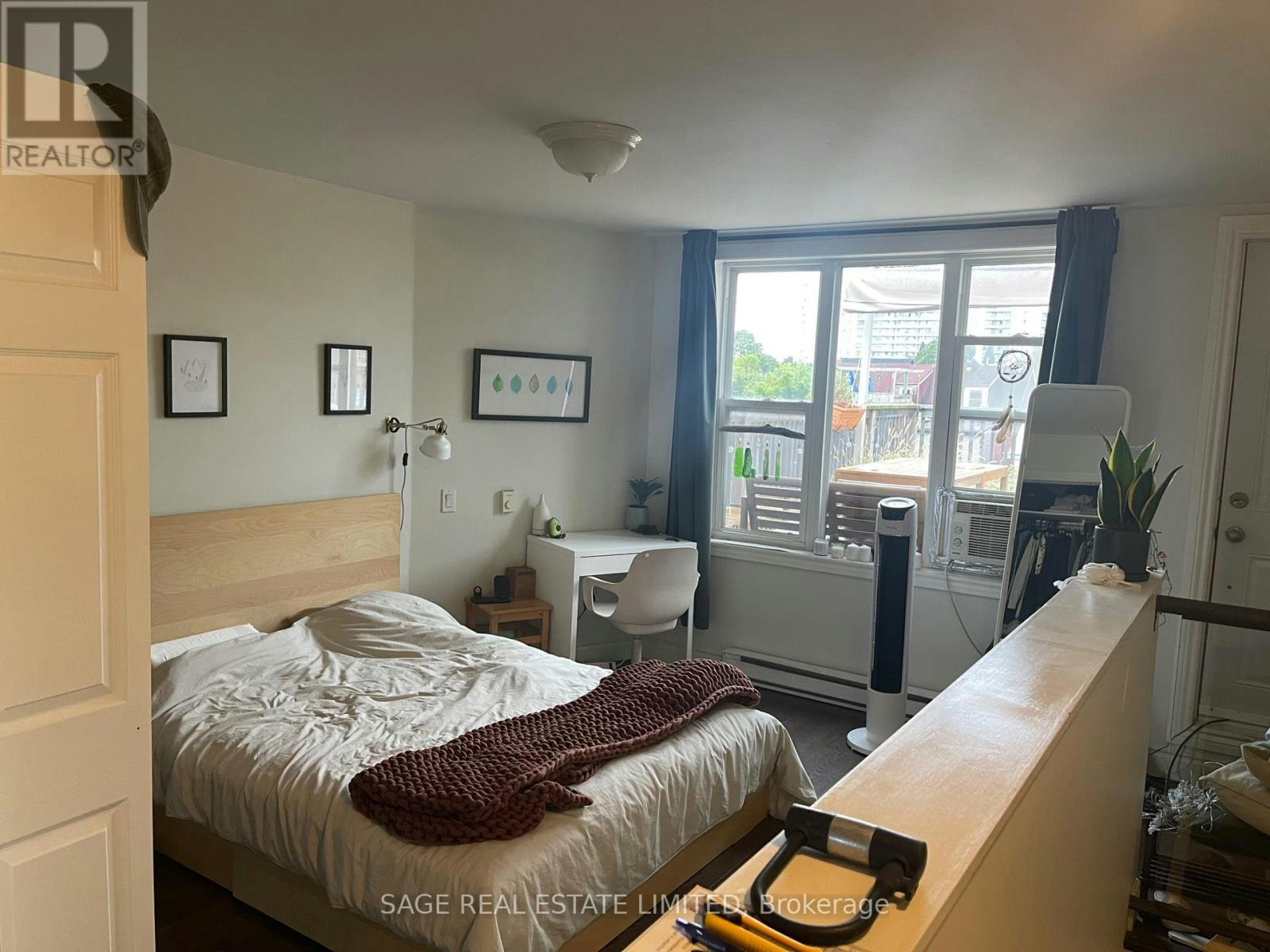 2ND FLR-716 Ossington Avenue, Toronto, ON, M5G 3T7 - 10