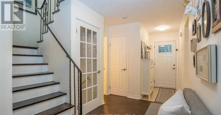 563 Berwick Crescent, Oshawa, ON, L1J 3E6 - 2
