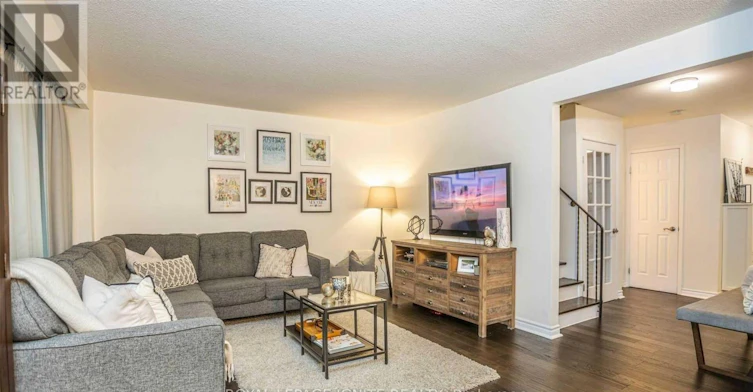 563 Berwick Crescent, Oshawa, ON, L1J 3E6 - 6